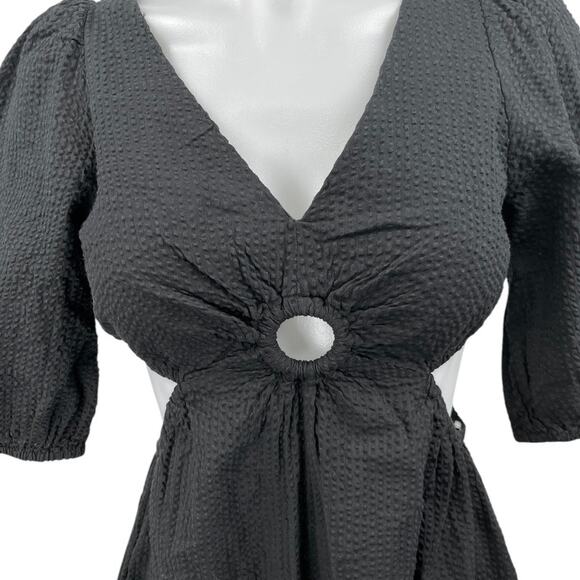 NEW And Now This Black Short Sleeve Keyhole Cutout Mini Fit & Flare Dress Size S - Picture 4 of 6